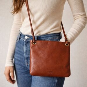 Margot leather crossbody